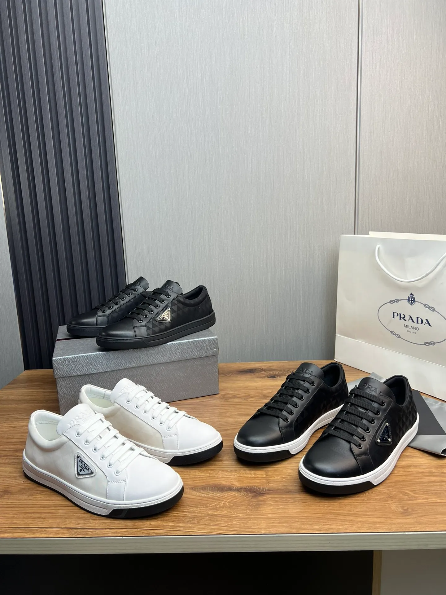 Men's shoes 💰500💰 [PRADA] Popular items in the men's shoe counter, synchronized with the official website, 1 high-quality shipment ✔️Original cowhide splicing + cowhide lining, 1🆚1 replica, original sole, 38-45 (45 customized, non-refundable)